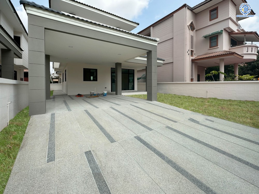 บ้านมือสองตกแต่งใหม่ โครงการ มณธานี บางแค ดีไซน์หรูหรา เนื้อที่กว้าง 63.90 ตร.ว. ฟังก์ชัน 3 ห้องนอน 3 ห้องน้ำ 2 ที่จอดรถ ฟังก์ชันครบตอบทุกไลฟ์สไตล์ บนทำเลศักยภาพ เชื่อมต่อถนนกาญจนาภิเษก ใกล้เดอะมอลล์บางแค ใกล้รถไฟฟ้าสายสีน้ำเงิน "สถานีหลักสอง" และจุดขึ้นทางด่วน "กาญจนาภิเษก"